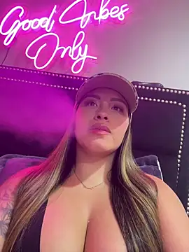 sexyyykloee online show from 06-20-26, 04:59