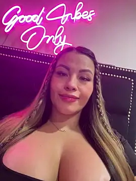 sexyyykloee online show from 07-10-26, 05:23