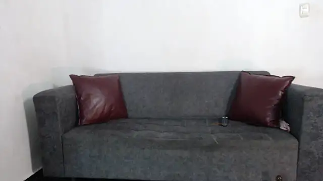 Snapshot of Danna_777 chatting on 02-19-25, 05:16 Danna 777 online show from 02-19-25, 05:16