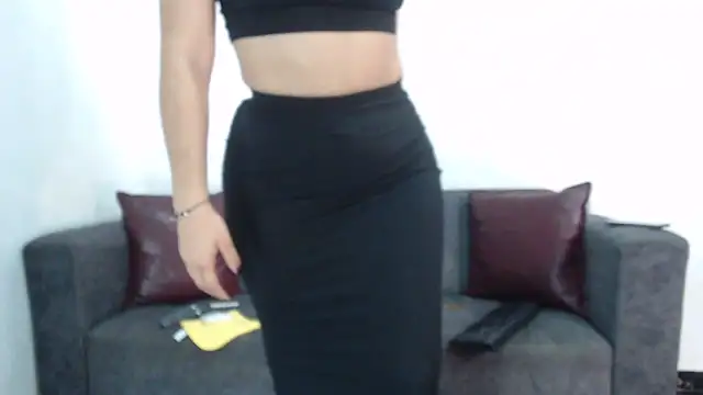 Snapshot of Danna_777 chatting on 02-22-25, 06:19 Danna 777 online show from 02-22-25, 06:19