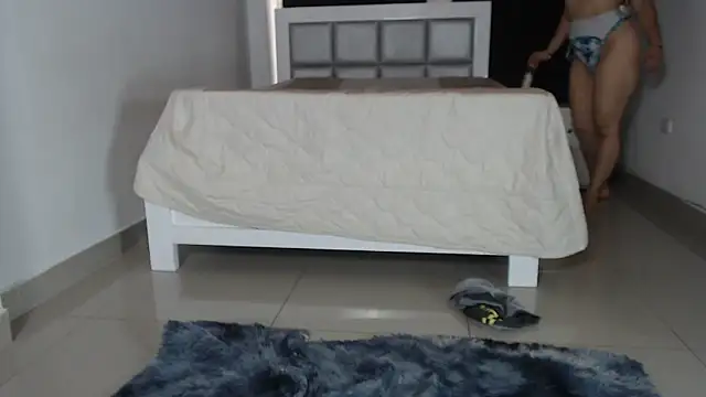 Snapshot of Danna_777 chatting on 03-18-25, 10:37 Danna 777 online show from 03-18-25, 10:37