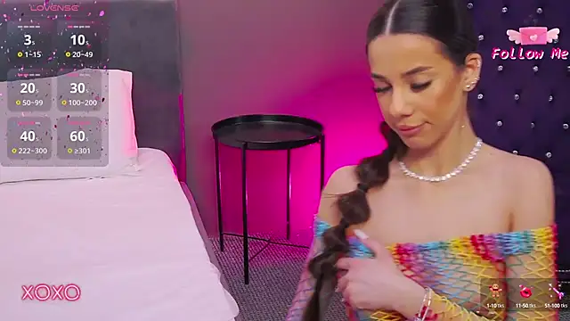 LaraKent online show from 02-26-25, 12:05