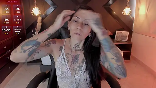 dark gotica online show from 10-28-25, 07:05