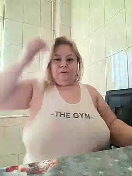 Snapshot of AriannaMilf chatting on 01-14-25, 11:42 AriannaMilf online show from 01-14-25, 11:42