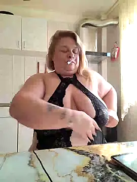 Snapshot of AriannaMilf chatting on 09-28-25, 07:36 AriannaMilf online show from 09-28-25, 07:36