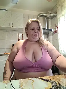 Snapshot of AriannaMilf chatting on 10-08-25, 06:00 AriannaMilf online show from 10-08-25, 06:00