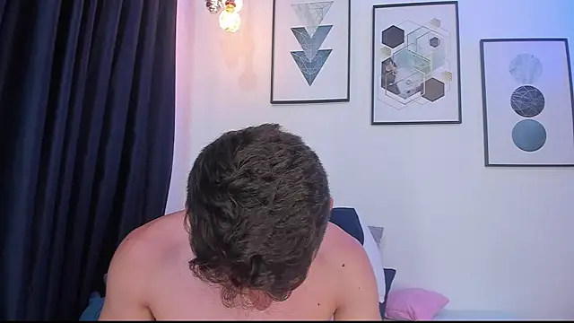 Snapshot of Juan_Castano chatting on 01-04-25, 04:01 Juan Castano online show from 01-04-25, 04:01