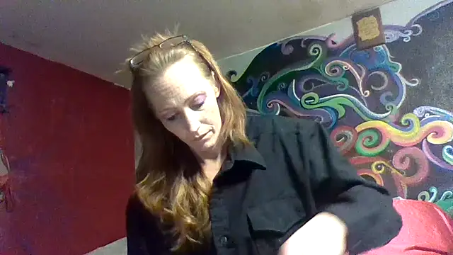 Snapshot of 4EyedSluttyGinger chatting on 12-11-24, 10:25 4EyedSluttyGinger online show from 12-11-24, 10:25