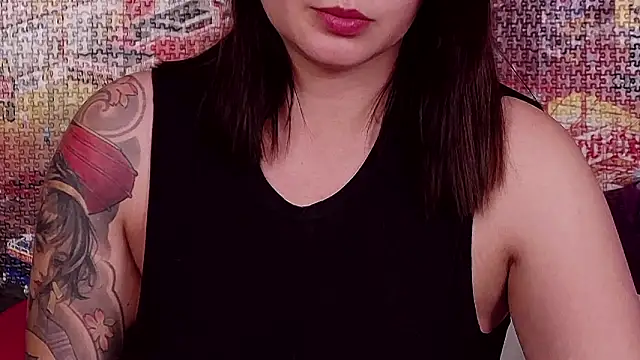 Snapshot of MeIisaLove chatting on 05-31-26, 07:59 MeIisaLove online show from 05-31-26, 07:59
