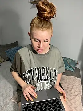 Snapshot of alexababy chatting on 10-16-25, 06:36 alexababy online show from 10-16-25, 06:36