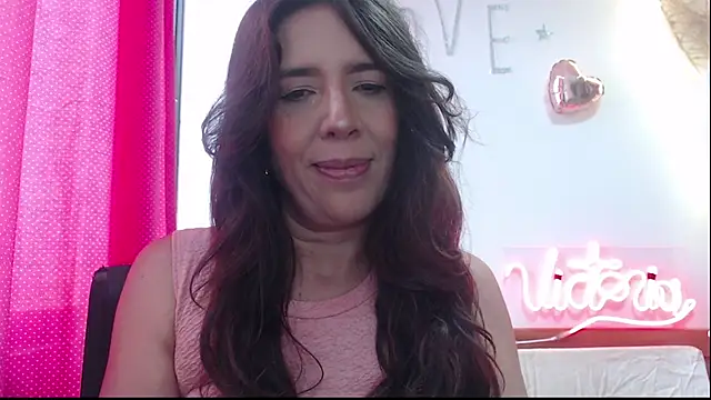 Victoria meester online show from 03-14-25, 03:58