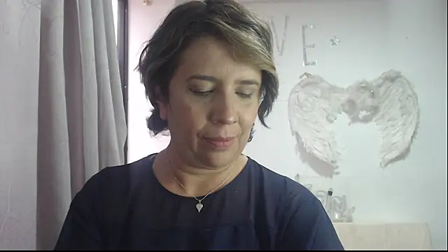 Victoria meester online show from 09-15-25, 07:25