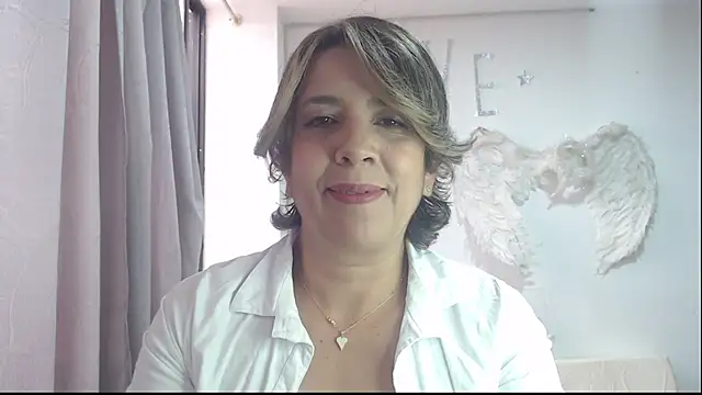 Victoria meester online show from 09-17-25, 01:35