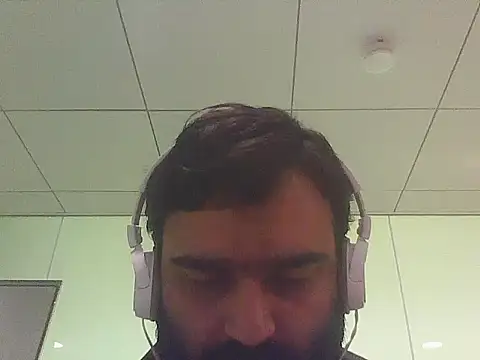 JohnBond009 online show from 05-22-26, 08:10