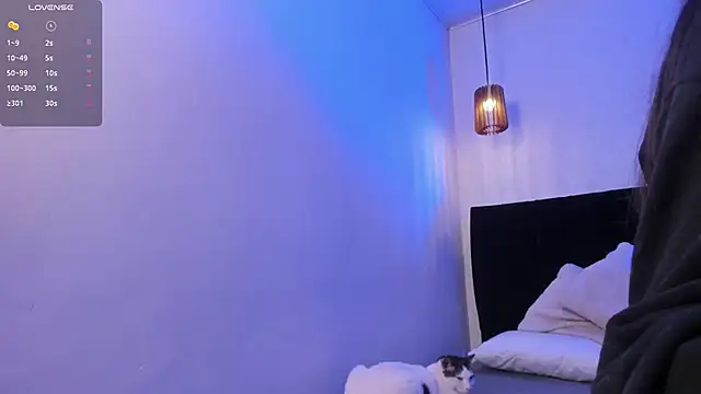 dolly zoe online show from 04-21-26, 05:36