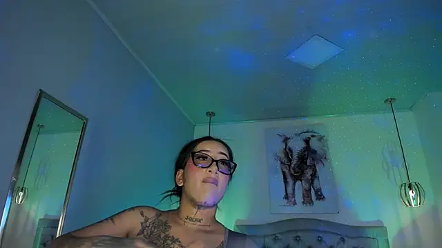 ayshel   online show from 05-18-26, 05:35