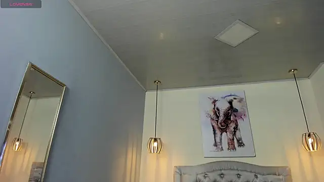 ayshel   online show from 05-28-26, 04:43