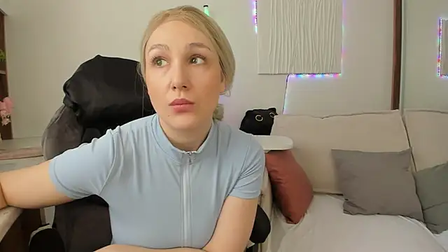 CarolMay online show from 04-08-26, 06:02