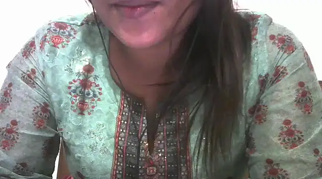 Snapshot of shekira99 chatting on 02-02-25, 02:34 shekira99 online show from 02-02-25, 02:34
