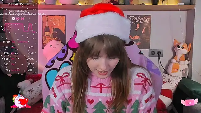 Snapshot of AliceLanley chatting on 12-24-24, 04:19 AliceLanley online show from 12-24-24, 04:19