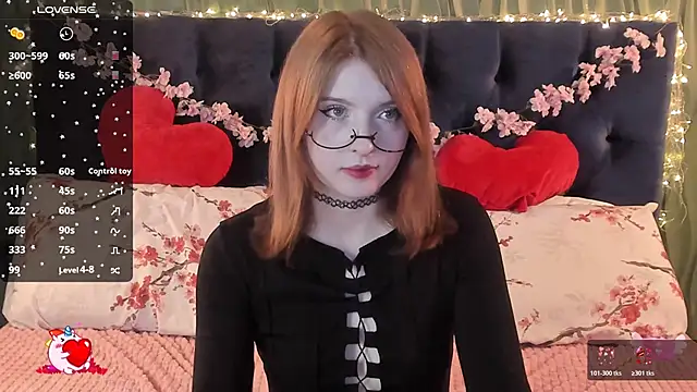 Snapshot of AliceLanley chatting on 03-26-26, 11:16 AliceLanley online show from 03-26-26, 11:16