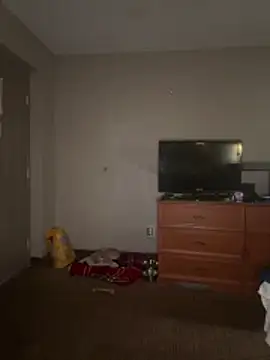 Stressreliever82 online show from 04-18-26, 07:58