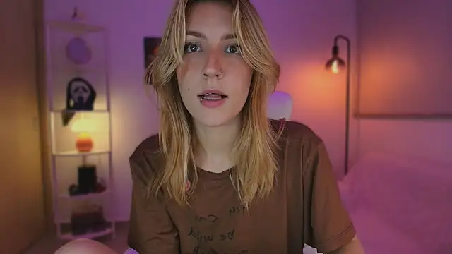 Dakotaa  online show from 10-31-25, 05:08