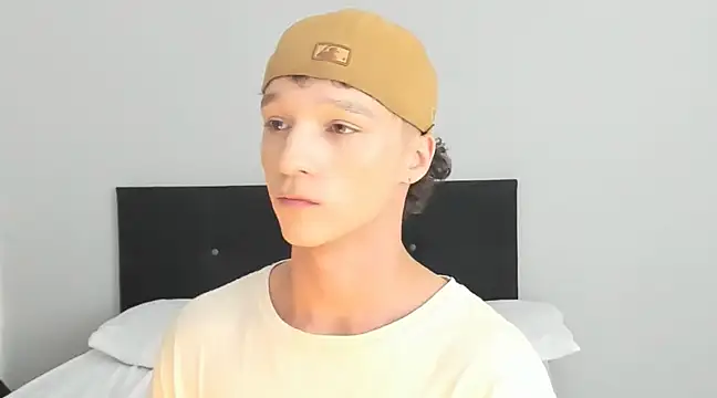 Snapshot of angelcortes chatting on 03-01-25, 06:32 angelcortes online show from 03-01-25, 06:32