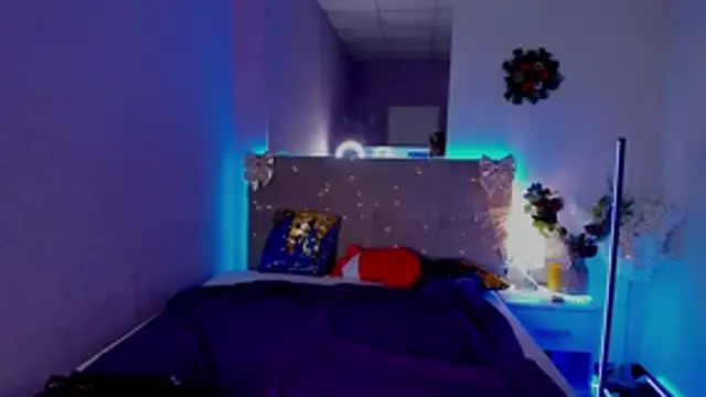 DellaRowe online show from 12-19-25, 06:48