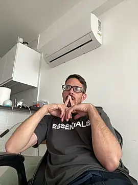 julian333 online show from 03-22-25, 12:35