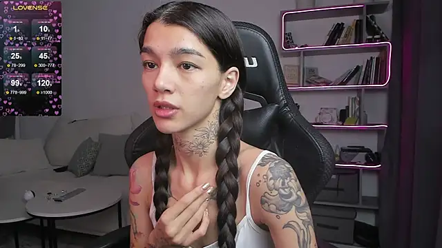 vinkitinkii online show from 01-13-25, 06:49