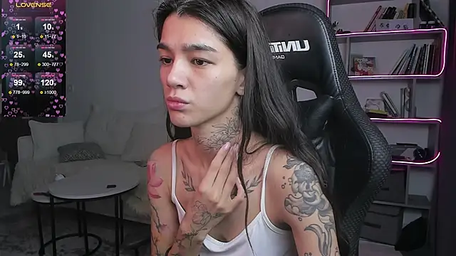 vinkitinkii online show from 01-31-25, 06:57