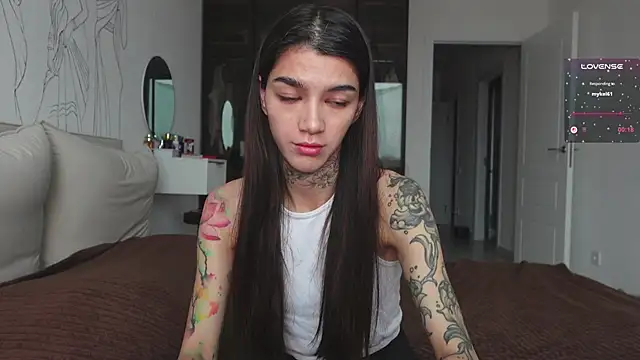 vinkitinkii online show from 10-31-25, 07:31