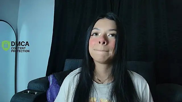yungelitamor  online show from 06-07-26, 05:00