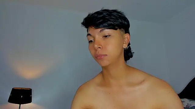 xhenisa  online show from 09-14-25, 03:44