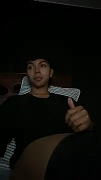 xhenisa  online show from 02-05-26, 03:55