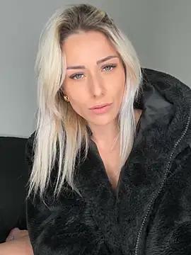 petrouchkaaa  online show from 01-13-25, 09:09