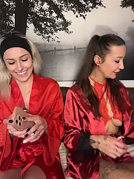 petrouchkaaa  online show from 02-12-25, 06:30