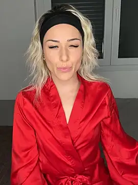 petrouchkaaa  online show from 03-02-25, 08:50