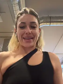 petrouchkaaa  online show from 03-14-25, 09:35