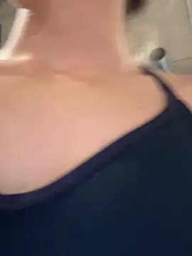 petrouchkaaa  online show from 03-21-25, 09:23