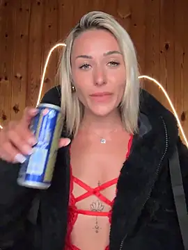 petrouchkaaa  online show from 04-19-26, 07:16