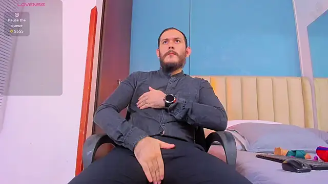 jeanpiere  online show from 12-21-25, 03:35