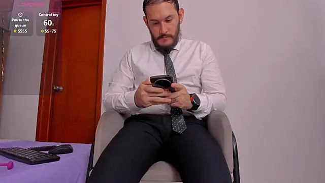 Snapshot of jeanpiere_ chatting on 05-05-26, 03:25 jeanpiere online show from 05-05-26, 03:25