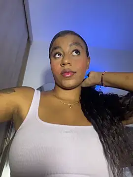 Snapshot of charlotteeruss chatting on 05-19-26, 10:05 charlotteeruss online show from 05-19-26, 10:05