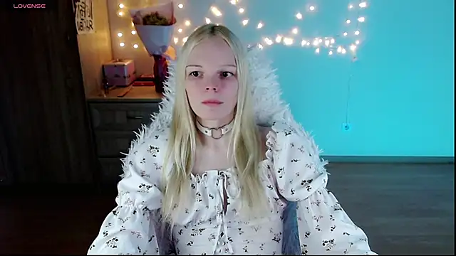 Emily Nyaffee online show from 03-10-25, 09:21