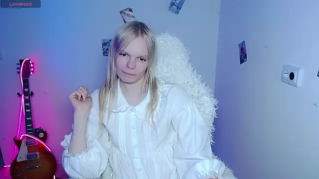 Emily Nyaffee online show from 02-14-26, 04:15