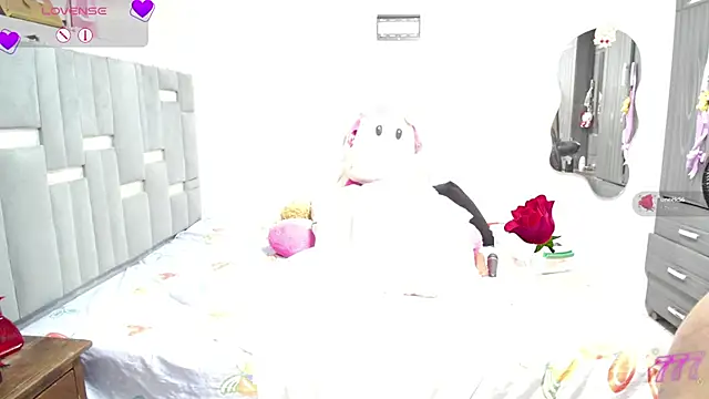 Snapshot of thickebonymilfF chatting on 05-17-26, 05:38 thickebonymilfF online show from 05-17-26, 05:38