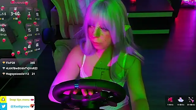 Snapshot of PetiteAngel666 chatting on 01-20-25, 12:15 PetiteAngel666 online show from 01-20-25, 12:15