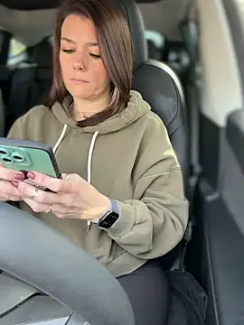 LadyLena1 online show from 11-20-25, 07:02